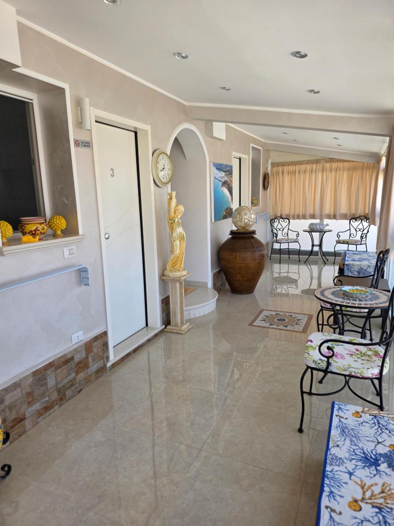 La Perla Del Tirreno Tropea Exterior foto
