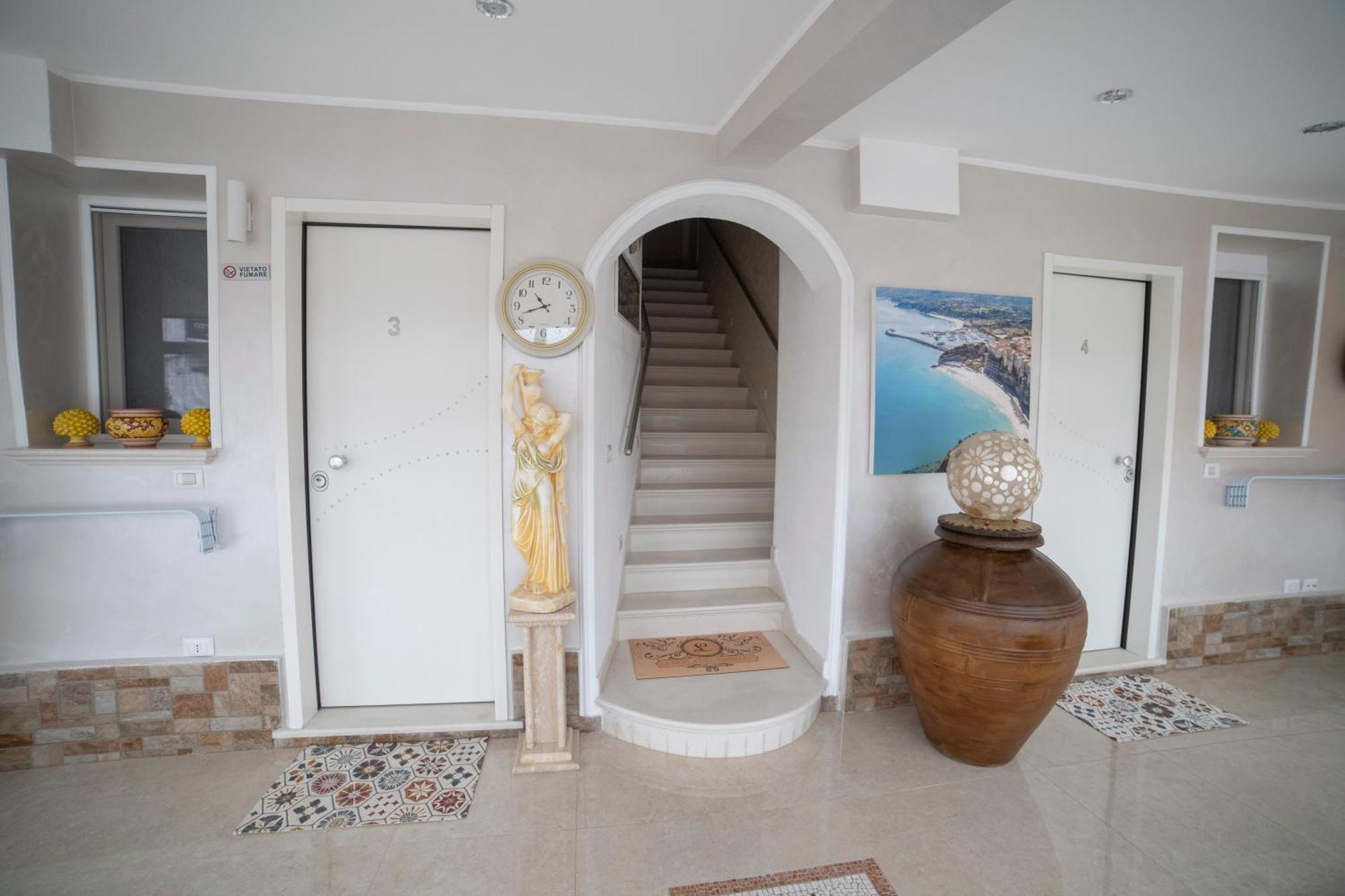 La Perla Del Tirreno Tropea Exterior foto