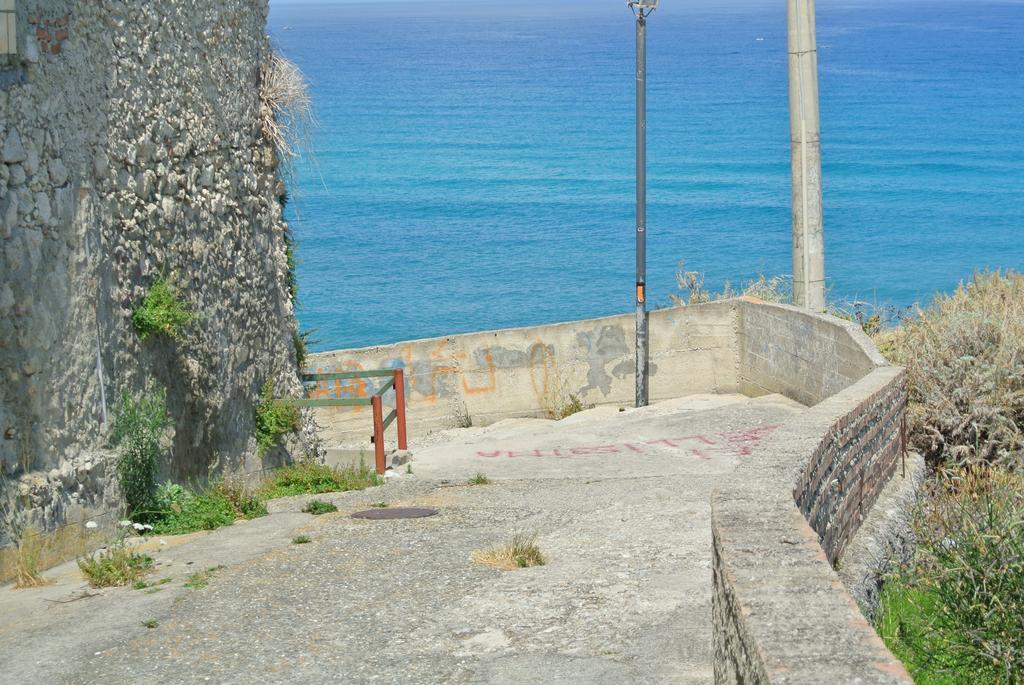 La Perla Del Tirreno Tropea Exterior foto